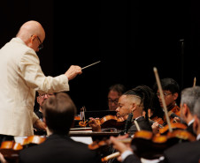 Primeiro dia de concerto do “Festival Gershwin" da Orquestra Sinfônica do Paraná lota o Guairão