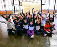 Patrimônio, memória e descoberta: 200 alunos visitam o Museu Satélite MUPA Pato Branco