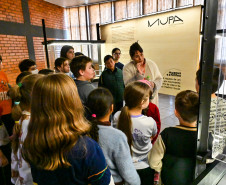 Patrimônio, memória e descoberta: 200 alunos visitam o Museu Satélite MUPA Pato Branco