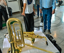 Estado amplia incentivo à musicalização com entrega de instrumentos em Campo Mourão