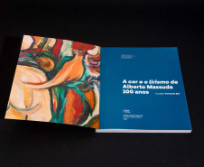 MON lança dois novos catálogos de exposições