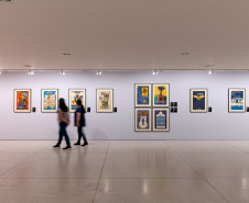 Exposição “Sonhos de Cinema: Arte para a Sétima Arte” fica até este domingo no MON