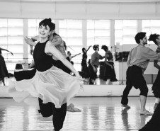 Estreia da semana, balé “GiselleS” transforma clássico em história de identidade e amor