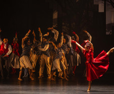 Balé "GiselleS" encerra temporada no Teatro Guaíra com mais de 11 mil espectadores