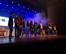 Colégio Estadual do Paraná celebra 180 anos com espetáculo no Teatro Guaíra