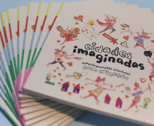 Com apoio do Governo do Estado, projeto Cidades Imaginadas lança livro criado por meninas em Curitiba e celebra a potência das infâncias
