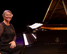 Concerto da Orquestra Sinfônica do Paraná celebra os 70 anos da pianista Analaura de Souza Pinto