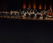 Orquestra Sinfônica do Paraná homenageia Roberto Tibiriçá em concerto que antecede apresentações na China