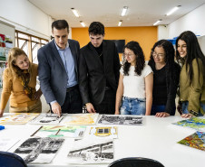 Alunos do Centro Juvenil de Artes Plásticas são classificados em concurso da Polônia