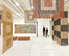 Últimos dias: exposição do artista Mano Penalva no MON encerra no domingo