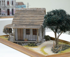 Espaço expositivo valoriza o trabalho de artistas populares