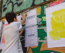 O projeto Transforme Sorrisos também fez ações como colagens de lambe-lambe pela cidade. 