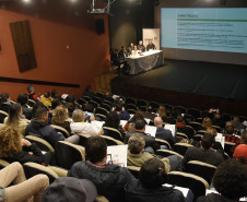 Audiências Públicas de Cultura estão ocorrendo nas oito macrorregiões do estado; na foto, reunião em Ponta Grossa. 