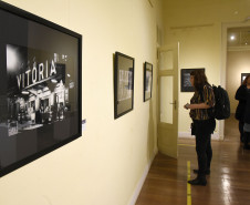 Exposição Revisitando Curitiba no MIS-PR.