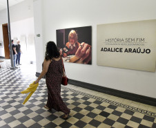 Sala Adalice Araujo do MAC-PR.