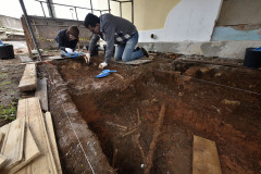 Museu Paranaense conduz escavações arqueológicas no centro histórico de Curitiba