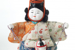 MON realiza exposição de bonecos japoneses