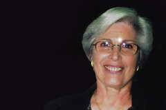 Adélia Maria Woellner lança o livro A Montanha dos Encantos na Biblioteca Pública