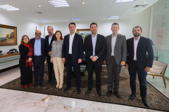 O Governo do Paraná apresentou na manhã desta quinta-feira (05/05), no Palácio Iguaçu, o Projeto Crianças no Teatro com incentivo da Audi do Brasil