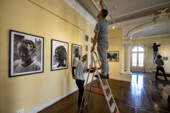 Técnicos de montagem no MIS-PR