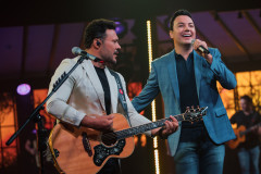 As três duplas somam grande experiência de palco e diversos hits que certamente farão a alegria dos fãs.