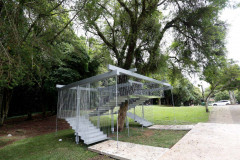 MON sem Paredes – Artistas Conquistam os Jardins do MON