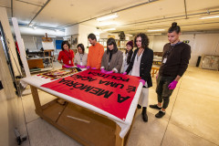 Exposição do Museu da Imagem e do Som do Paraná celebra história do movimento LGBTI+