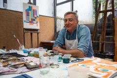 O artista plástico Jefferson Svoboda é o novo residente do Museu Casa Alfredo Andersen