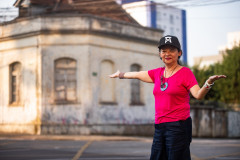 A atriz e produtora Nena Inoue dirigirá a nova montagem do Teatro de Comédia do Paraná