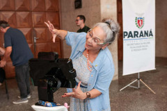 Evento do Estado para celebrar população idosa reúne mais de 400 pessoas no Teatro Guaíra