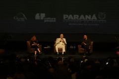 Diretor de "O Poderoso Chefão", Francis Ford Copolla lota Teatro Guaíra em aula de cinema