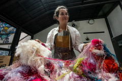 Tridimensionalidade do fio: conheça Ana Beatriz Artigas, a nova residente artística do Museu casa Alfredo Andersen