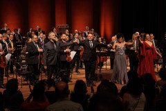 Oficinas, espetáculos no Teatro Guaíra e nova exposição marcam a agenda cultural