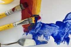 MON promove em dezembro oficina gratuita sobre experiência com tinta acrílica