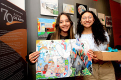 Alunas do Centro Juvenil de Artes Plásticas recebem prêmio de concurso internacional