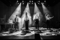 Baseado na obra de Leminski, "Cabaré Haikai" estreia nesta terça no Teatro José Maria