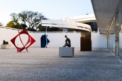 MON promove roda de conversa e laboratório de escultura gratuito para educadores