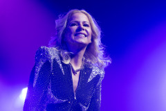 Paula Toller celebra 40 anos de carreira no Guairão neste sábado (26) 