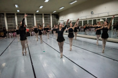 "ALGO/RITMO": novo espetáculo da Escola de Dança Teatro Guaíra estreia em julho