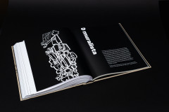 “Trilhos e Traços – Poty 100 anos” foi destaque no Prêmio ABCA (Associação Brasileira de Críticos de Arte), um dos mais importantes no cenário nacional das artes, ao vencer nas categorias de Melhor Exposição do Ano e Melhor Curadoria.