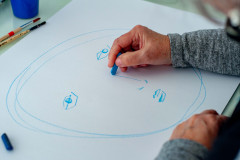 Arte para Maiores promove atividade sobre a coleção asiática