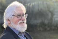 Museu Casa Alfredo Andersen recebe Luiz Caron para lançamento de livro de contos