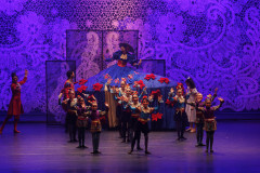 "O Quebra-Nozes": montagem do Guaíra emociona plateia lotada na primeira apresentação