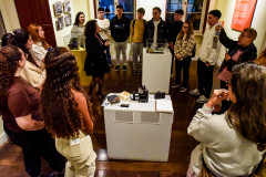 MIS-PR apresenta programação de janeiro com oficinas, visitas noturnas e bate-papo musical