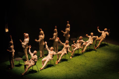 Balé Teatro Guaíra estreia espetáculo que une memória, coletividade e dança contemporâneaBalé Teatro Guaíra estreia espetáculo que une memória, coletividade e dança contemporânea