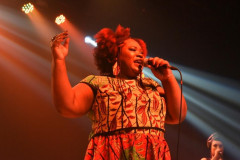 Cantora Michele Mara