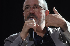 Especialistas debatem os desafios na formação de novos leitores