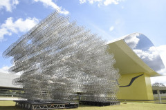 Imagens da montagem da exposição no MON, que  traz 40 obras monumentais do artista chinês Ai Weiwei.