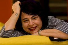 Cíntia Moscovich participa do projeto “Um Escritor na Biblioteca” em maio.