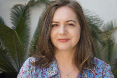 Escritora e psicóloga Lia Finn participa do projeto “Aventuras Literárias” nesta quinta-feira.